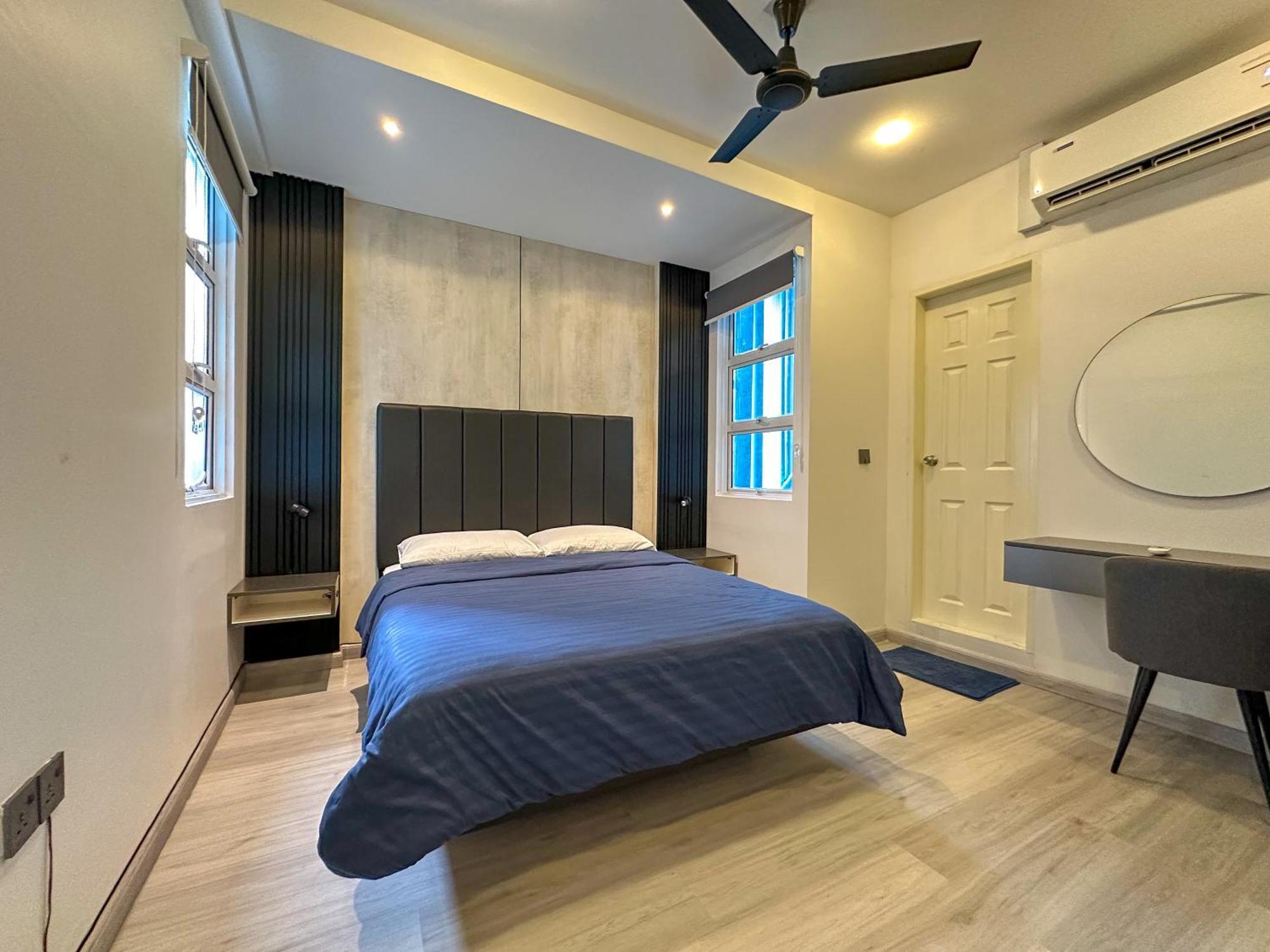 Modern, Cozy 2-bedroom * Male