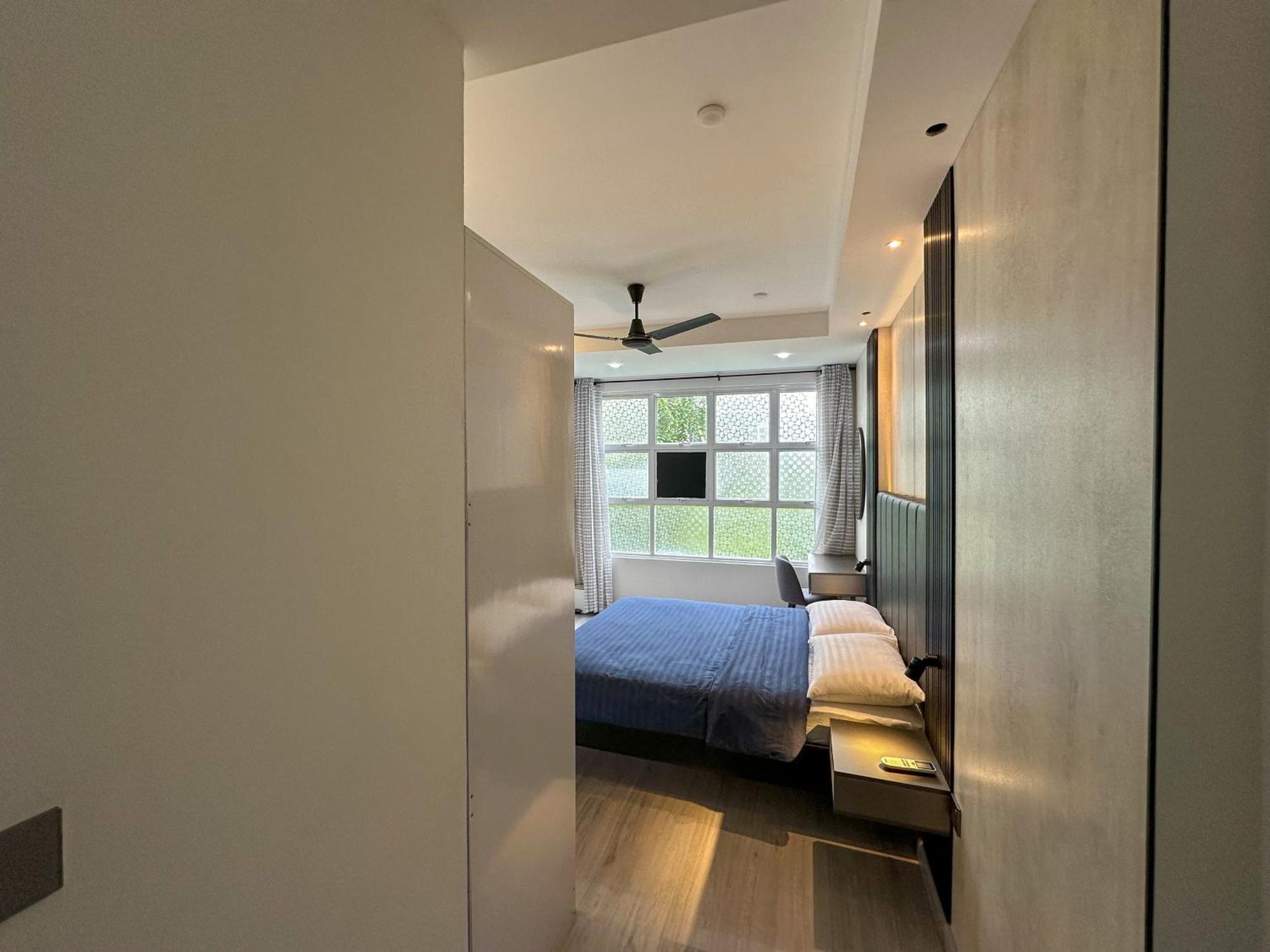 Apartment Modern, Cozy 2-bedroom Male